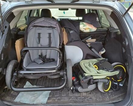 Серый Субару Аутбек, объемом двигателя 2.5 л и пробегом 210 тыс. км за 10990 $, фото 10 на Automoto.ua