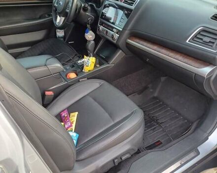 Серый Субару Аутбек, объемом двигателя 2.5 л и пробегом 210 тыс. км за 10990 $, фото 8 на Automoto.ua