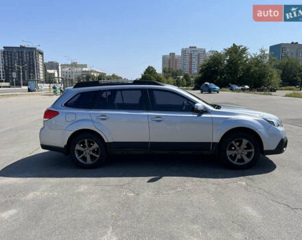 Сірий Субару Аутбек, об'ємом двигуна 2.5 л та пробігом 120 тис. км за 14000 $, фото 2 на Automoto.ua