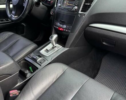 Сірий Субару Аутбек, об'ємом двигуна 2.46 л та пробігом 217 тис. км за 12600 $, фото 16 на Automoto.ua