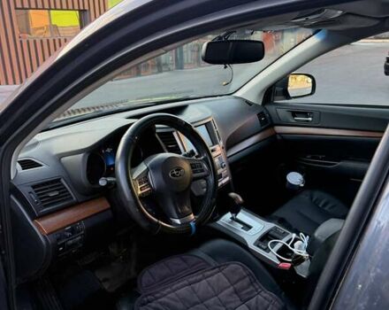 Серый Субару Аутбек, объемом двигателя 2.46 л и пробегом 155 тыс. км за 11750 $, фото 10 на Automoto.ua