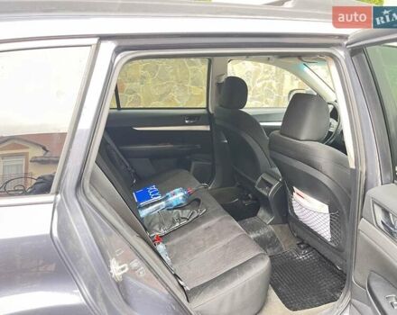 Сірий Субару Аутбек, об'ємом двигуна 2.5 л та пробігом 145 тис. км за 11999 $, фото 8 на Automoto.ua