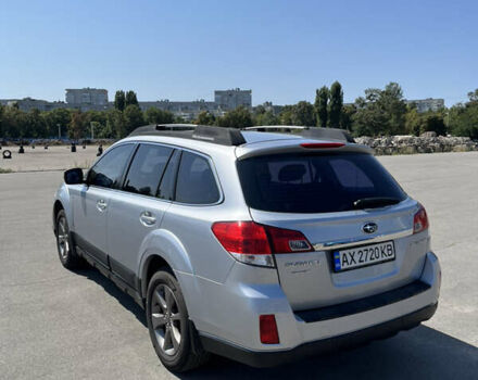Сірий Субару Аутбек, об'ємом двигуна 2.5 л та пробігом 120 тис. км за 14000 $, фото 5 на Automoto.ua