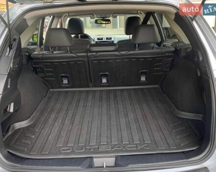 Серый Субару Аутбек, объемом двигателя 2.5 л и пробегом 117 тыс. км за 15600 $, фото 6 на Automoto.ua