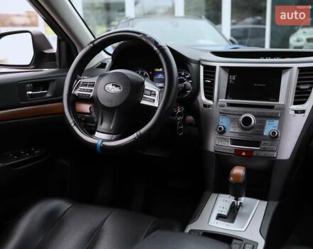 Сірий Субару Аутбек, об'ємом двигуна 2.49 л та пробігом 155 тис. км за 12500 $, фото 10 на Automoto.ua