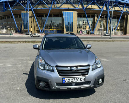 Сірий Субару Аутбек, об'ємом двигуна 2.5 л та пробігом 120 тис. км за 14000 $, фото 1 на Automoto.ua