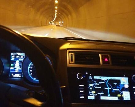 Сірий Субару Аутбек, об'ємом двигуна 2 л та пробігом 176 тис. км за 17900 $, фото 5 на Automoto.ua