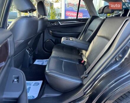 Серый Субару Аутбек, объемом двигателя 2.46 л и пробегом 278 тыс. км за 12400 $, фото 12 на Automoto.ua