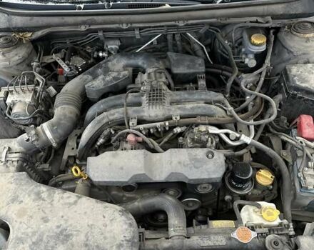 Сірий Субару Аутбек, об'ємом двигуна 2.5 л та пробігом 290 тис. км за 13900 $, фото 6 на Automoto.ua