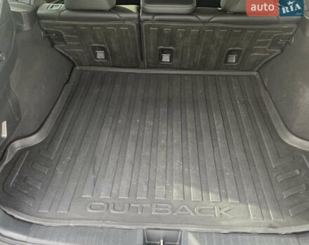 Серый Субару Аутбек, объемом двигателя 2.5 л и пробегом 999 тыс. км за 14700 $, фото 5 на Automoto.ua