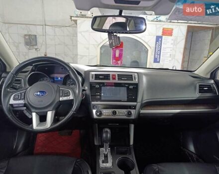 Серый Субару Аутбек, объемом двигателя 2.5 л и пробегом 180 тыс. км за 15000 $, фото 9 на Automoto.ua