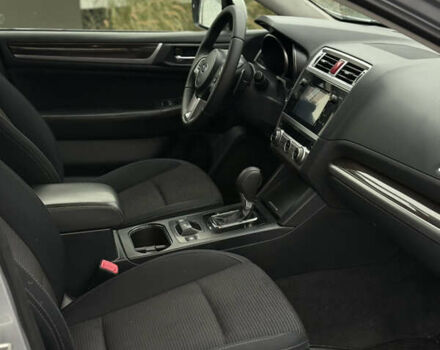 Серый Субару Аутбек, объемом двигателя 2.5 л и пробегом 170 тыс. км за 14800 $, фото 18 на Automoto.ua