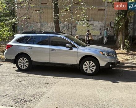 Сірий Субару Аутбек, об'ємом двигуна 2.46 л та пробігом 141 тис. км за 14800 $, фото 2 на Automoto.ua