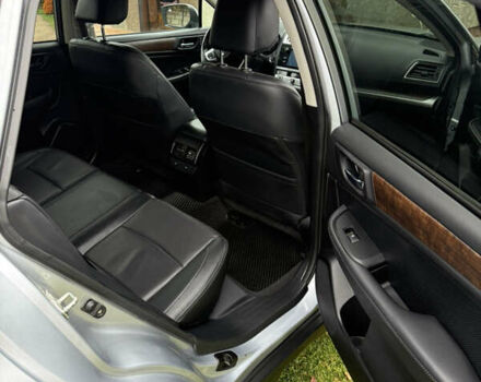 Серый Субару Аутбек, объемом двигателя 2.46 л и пробегом 175 тыс. км за 13000 $, фото 6 на Automoto.ua