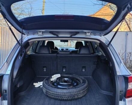 Сірий Субару Аутбек, об'ємом двигуна 2.5 л та пробігом 248 тис. км за 13700 $, фото 3 на Automoto.ua