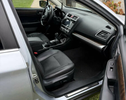 Серый Субару Аутбек, объемом двигателя 2.46 л и пробегом 175 тыс. км за 13000 $, фото 5 на Automoto.ua