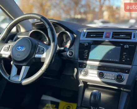 Серый Субару Аутбек, объемом двигателя 2 л и пробегом 190 тыс. км за 15000 $, фото 18 на Automoto.ua