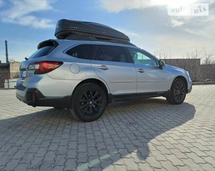 Сірий Субару Аутбек, об'ємом двигуна 3.6 л та пробігом 112 тис. км за 15500 $, фото 4 на Automoto.ua