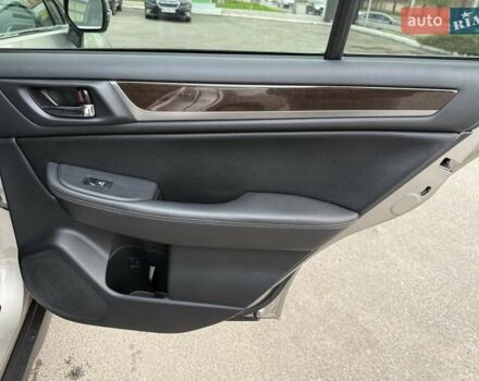 Сірий Субару Аутбек, об'ємом двигуна 2.5 л та пробігом 237 тис. км за 16500 $, фото 19 на Automoto.ua