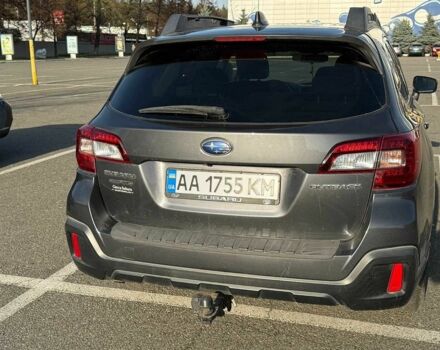 Серый Субару Аутбек, объемом двигателя 2.5 л и пробегом 190 тыс. км за 18500 $, фото 2 на Automoto.ua