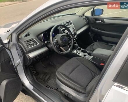 Сірий Субару Аутбек, об'ємом двигуна 2.5 л та пробігом 210 тис. км за 13800 $, фото 13 на Automoto.ua