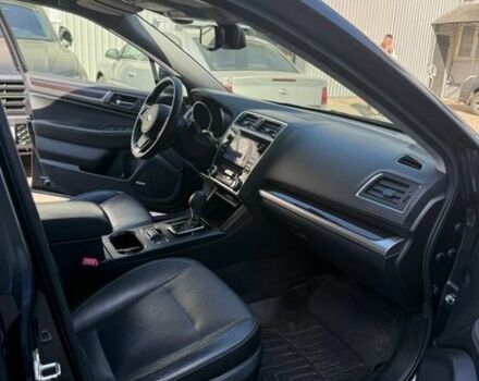 Сірий Субару Аутбек, об'ємом двигуна 2.5 л та пробігом 184 тис. км за 18500 $, фото 5 на Automoto.ua