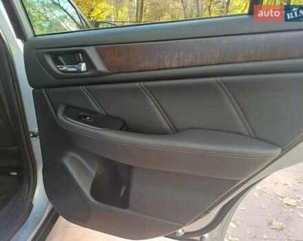 Серый Субару Аутбек, объемом двигателя 2.5 л и пробегом 104 тыс. км за 18000 $, фото 24 на Automoto.ua