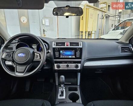 Серый Субару Аутбек, объемом двигателя 2.5 л и пробегом 125 тыс. км за 16800 $, фото 14 на Automoto.ua