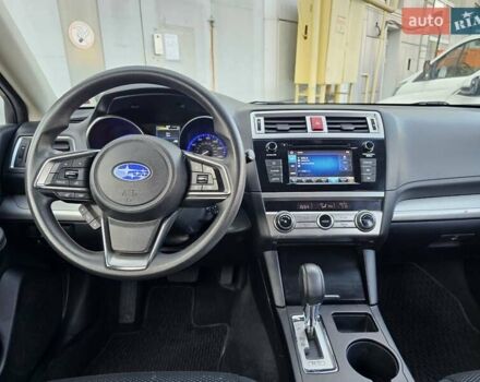 Серый Субару Аутбек, объемом двигателя 2.5 л и пробегом 125 тыс. км за 16800 $, фото 15 на Automoto.ua