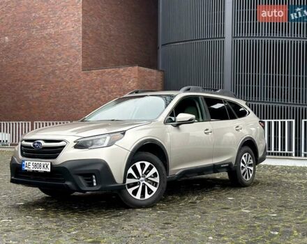 Серый Субару Аутбек, объемом двигателя 2.5 л и пробегом 180 тыс. км за 17900 $, фото 2 на Automoto.ua