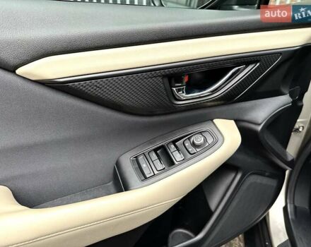 Серый Субару Аутбек, объемом двигателя 2.5 л и пробегом 180 тыс. км за 17900 $, фото 23 на Automoto.ua