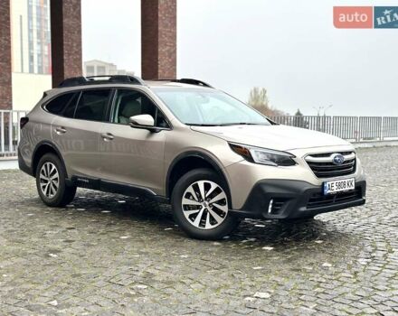 Серый Субару Аутбек, объемом двигателя 2.5 л и пробегом 180 тыс. км за 17900 $, фото 6 на Automoto.ua