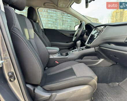 Серый Субару Аутбек, объемом двигателя 2.5 л и пробегом 31 тыс. км за 19900 $, фото 24 на Automoto.ua