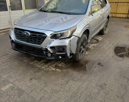 Серый Субару Аутбек, объемом двигателя 2.4 л и пробегом 50 тыс. км за 16000 $, фото 2 на Automoto.ua