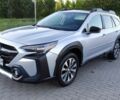Серый Субару Аутбек, объемом двигателя 2.5 л и пробегом 8 тыс. км за 32000 $, фото 1 на Automoto.ua