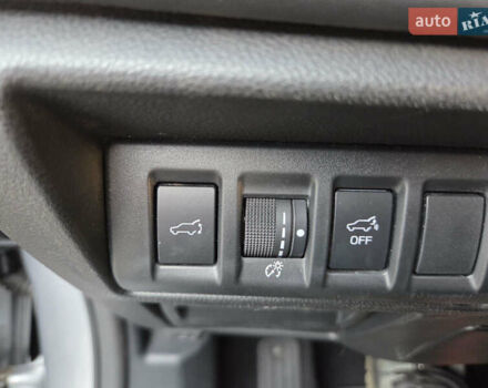 Сірий Субару Аутбек, об'ємом двигуна 2.5 л та пробігом 13 тис. км за 25800 $, фото 24 на Automoto.ua