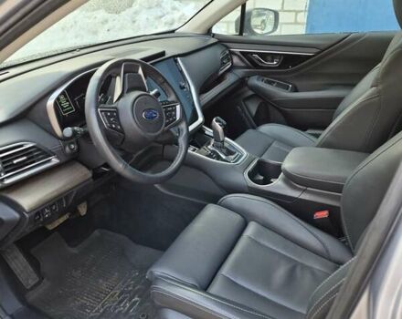 Серый Субару Аутбек, объемом двигателя 2.5 л и пробегом 24 тыс. км за 29000 $, фото 4 на Automoto.ua