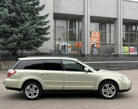 Серый Субару Аутбек, объемом двигателя 2.5 л и пробегом 300 тыс. км за 4700 $, фото 5 на Automoto.ua