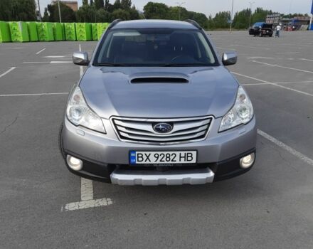 Сірий Субару Аутбек, об'ємом двигуна 2 л та пробігом 230 тис. км за 8600 $, фото 1 на Automoto.ua