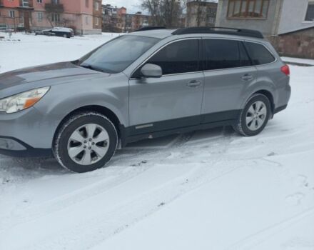 Серый Субару Аутбек, объемом двигателя 2.5 л и пробегом 270 тыс. км за 8700 $, фото 3 на Automoto.ua