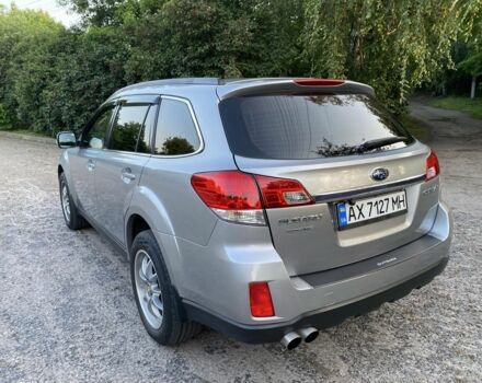 Серый Субару Аутбек, объемом двигателя 2.5 л и пробегом 170 тыс. км за 10500 $, фото 2 на Automoto.ua