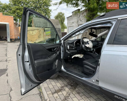 Серый Субару Аутбек, объемом двигателя 0 л и пробегом 76 тыс. км за 11900 $, фото 14 на Automoto.ua