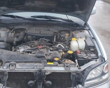 Сірий Субару Аутбек, об'ємом двигуна 2.5 л та пробігом 300 тис. км за 3500 $, фото 1 на Automoto.ua