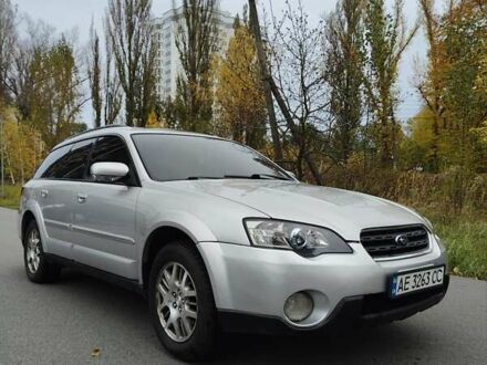 Сірий Субару Аутбек, об'ємом двигуна 2.46 л та пробігом 375 тис. км за 6000 $, фото 1 на Automoto.ua