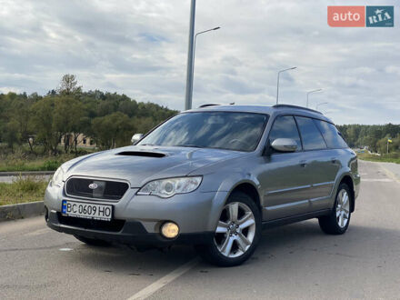 Субару Аутбек 2006 в Львове на Automoto.ua Серый Субару Аутбек, объемом двигателя 2.5 л и пробегом 316 тыс. км за 5400 $, фото 1 на Automoto.ua
