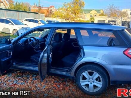Субару Аутбек 2006 у Черкасах на Automoto.ua Сірий Субару Аутбек, об'ємом двигуна 25 л та пробігом 340 тис. км за 6300 $, фото 1 на Automoto.ua