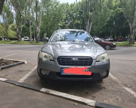 Сірий Субару Аутбек, об'ємом двигуна 3 л та пробігом 350 тис. км за 8000 $, фото 1 на Automoto.ua