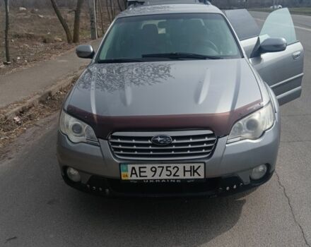 Сірий Субару Аутбек, об'ємом двигуна 2.5 л та пробігом 300 тис. км за 5700 $, фото 1 на Automoto.ua