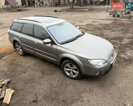 Сірий Субару Аутбек, об'ємом двигуна 3 л та пробігом 320 тис. км за 7500 $, фото 1 на Automoto.ua