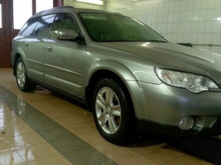 Серый Субару Аутбек, объемом двигателя 2.5 л и пробегом 1800 тыс. км за 7300 $, фото 1 на Automoto.ua